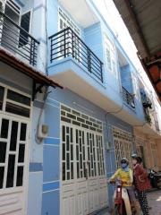 Nhà mới đẹp  Nguyễn Ảnh Thủ, HM 4 x 11, 1T, 1L đúc, 550tr.