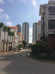 Bán nhà TĐC Him Lam Kênh Tẻ, xây 1 hầm,2 lầu, sổ hồng