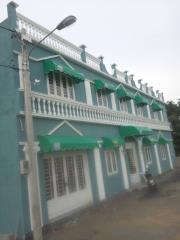 Bán nhà mặt tiền Q.Thủ Đức diện tích 19m x 4m.