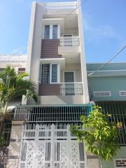 Bán Nhà Chính Chủ 5 Phòng ngủ, 6wc, Có Bồn Tắm Nằm