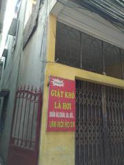 CẦN BÁN NHÀ 2,5 TẦNG CŨ Ở KHƯƠNG THƯỢNG GẤP