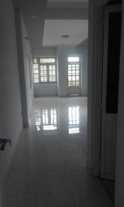 Cần cho thuê phòng,thoáng mát,nhà mặt phố,sạch đẹp