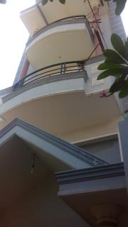 Bán nhà nghỉ hướng tây bắc mặt tiền đường Nguyễn Hiền