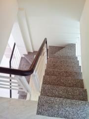 Nhà Lê Văn Lương cần bán với giá chỉ 630 triệu/căn