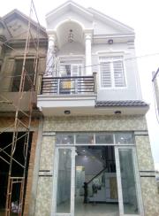 Bán gấp nhà mới, giá rẻ, gần Phú Mỹ Hưng, quận 7.