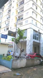 Bán nhà mặt phố tiện ở và kinh doanh quận Tân Phú