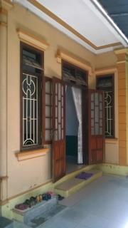 Bán nhà có sổ đỏ( hướng Đông Nam) nhà 2 tầng