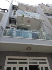 Nhà 3 tấm sân thượng Lê Văn Quới DT 4x14, giá TL 1,9 tỷ